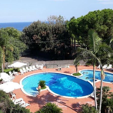 Adele'S Apartment - Mulinia Residence Acireale Dış mekan fotoğraf
