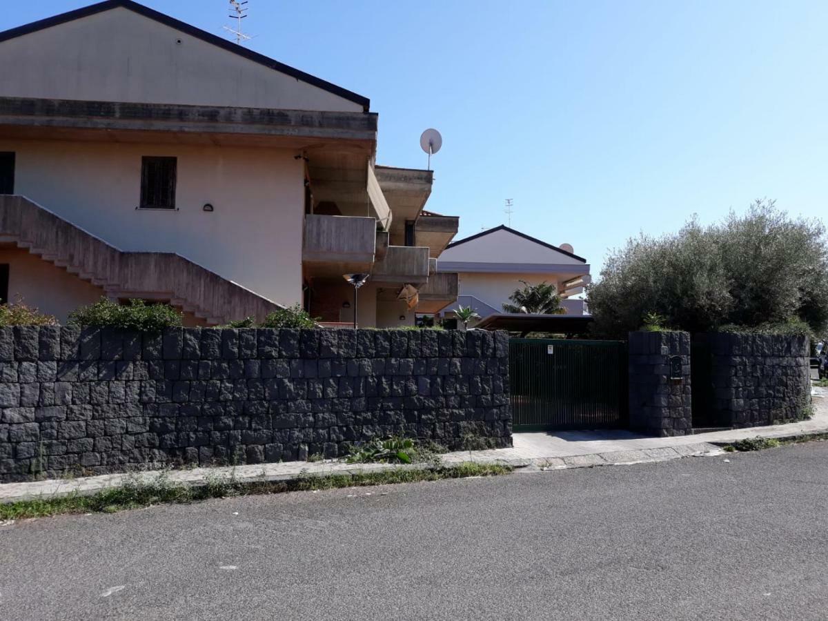 Adele'S Apartment - Mulinia Residence Acireale Dış mekan fotoğraf